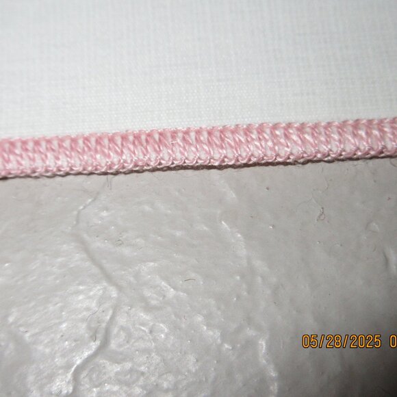 VINTAGE~ HTF~FLANNEL LINED PINK FLORAL PLASTIC TABLECLOTH/ BANQUET ~ 85" X 59" - Picture 7 of 9